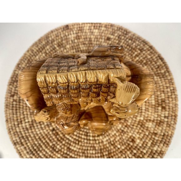 HUGE Intricately Hand Carved Olive Wood Noah's Ark on Wooden Base from Holy Land - Picture 13 of 15